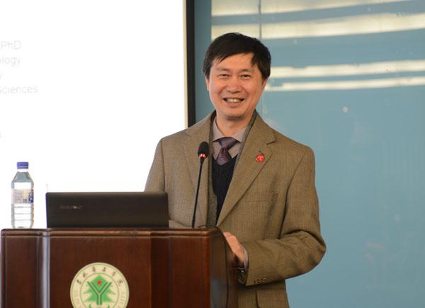 陈哲生教授作报告__.jpg